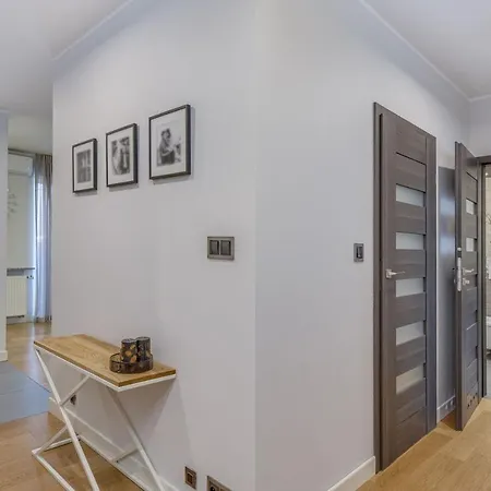 Near Royal Lazienki Park Apartament Warszawa